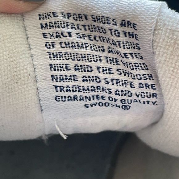 Nike Vintage Y2K Sneakers Kicks Runners - Size 6 - Picture 6 of 10